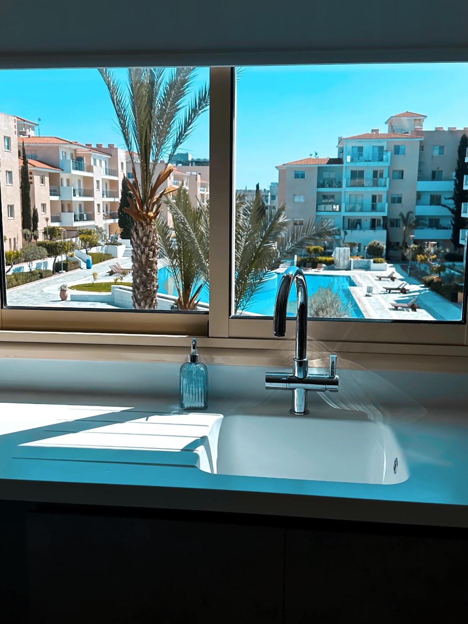 Ferienwohnung Elysia Park Ameliya 202 Paphos Exterior foto